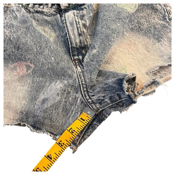 Desigual Smiley Denim Jean Shorts Womens 16 US 44 EU Distressed Grunge Skater - Picture 5 of 7